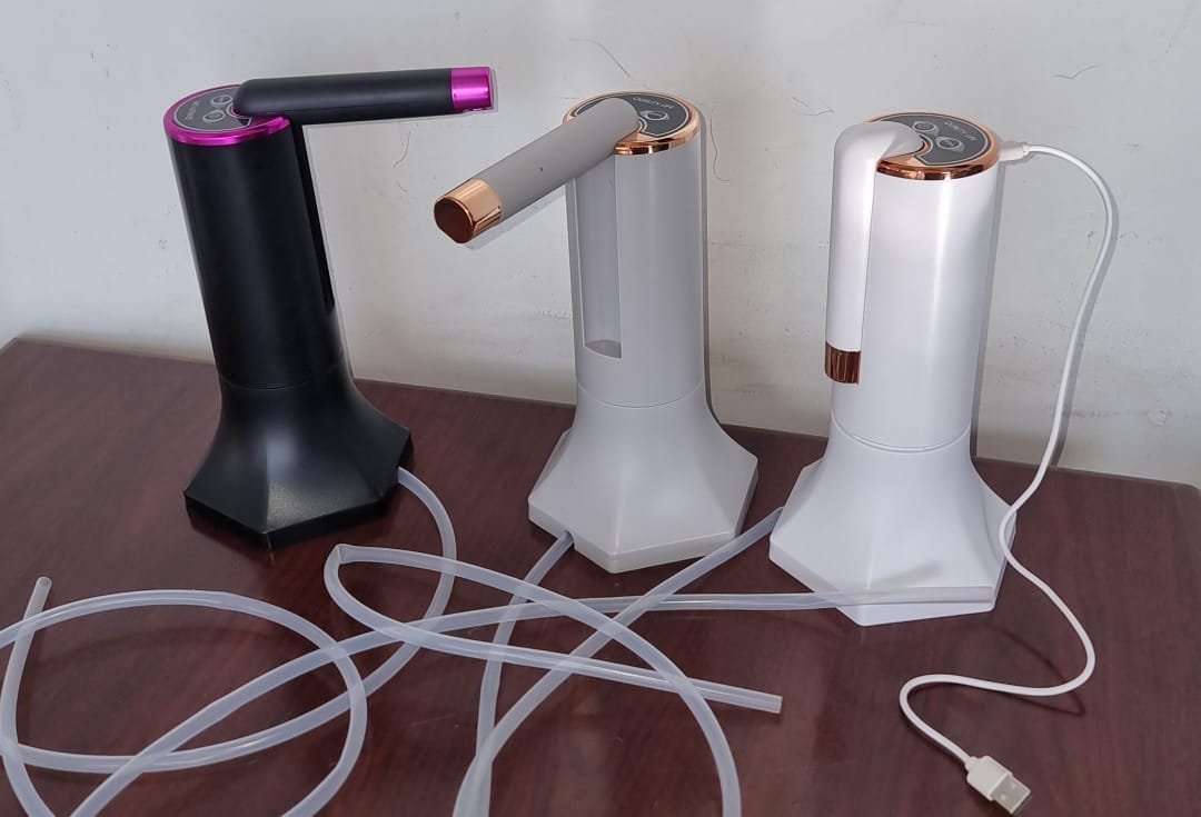 Rechargable Freedom folding spout automatic SELF STANDING water dispenser with base stand - Image 4